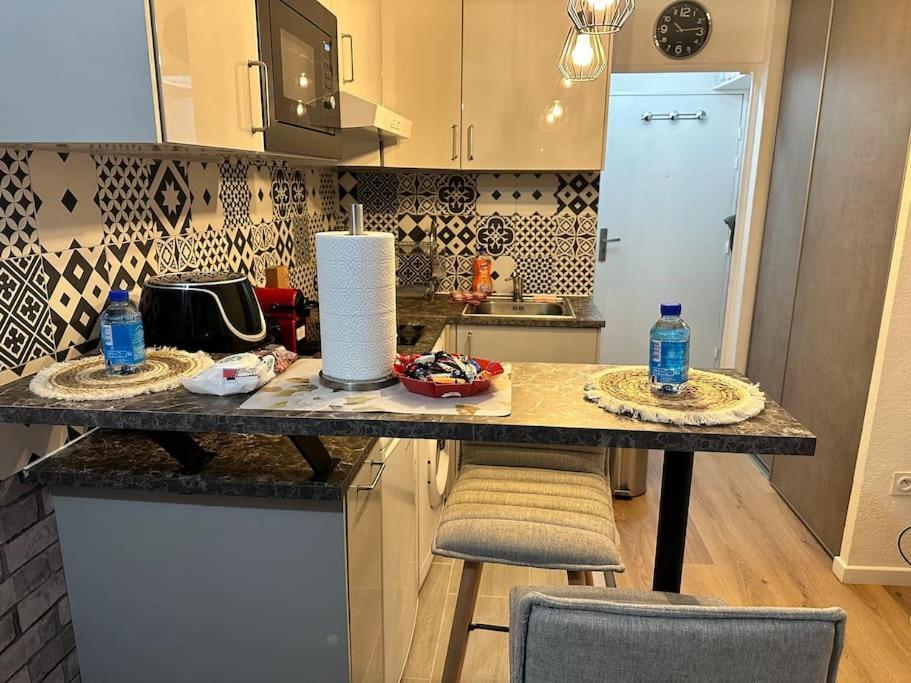 Studio Moderne Proche Disney Land Биси Сен Жорж Екстериор снимка