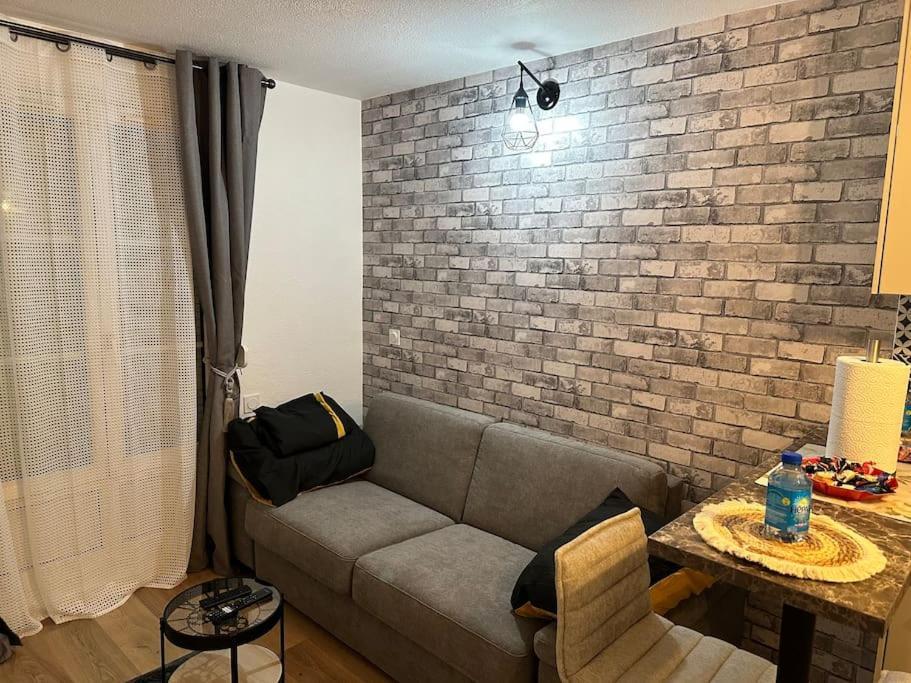Studio Moderne Proche Disney Land Биси Сен Жорж Екстериор снимка